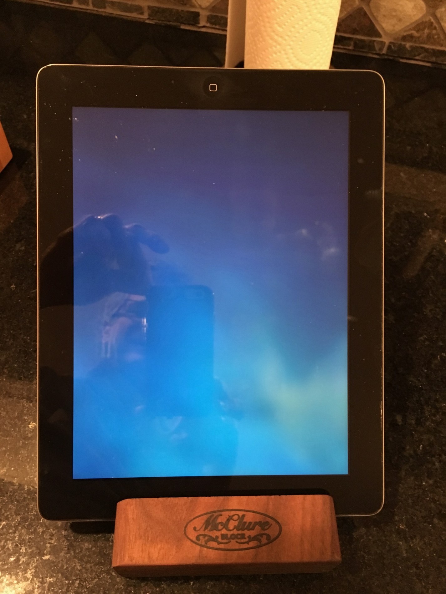 blog.mcclureblock_image-e1452523359991 McClure Block New IPAD Tablet Stand In Time For Consumer Electronics Show
